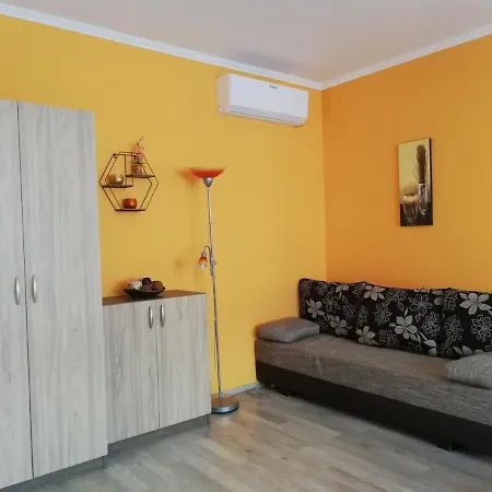Gronay Apartmenthouse *