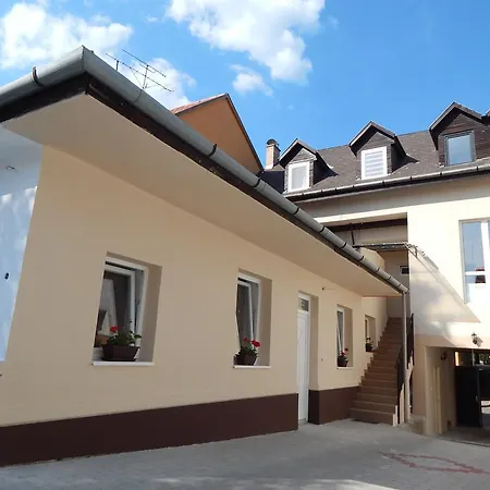 Apartment Gronay Apartmenthouse Eger