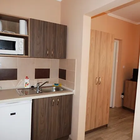 Gronay Apartmenthouse *