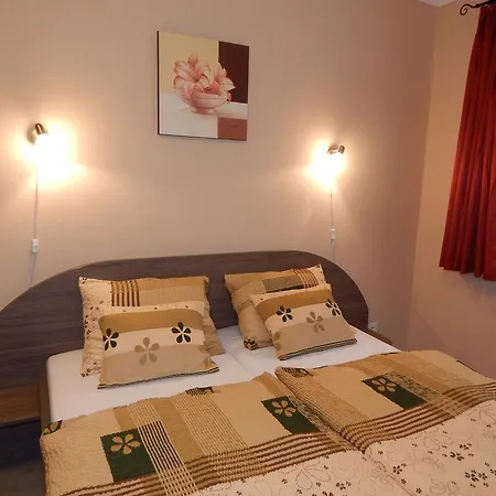 Gronay Apartmenthouse *